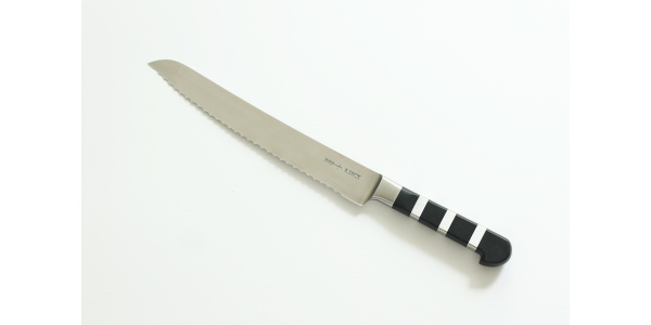 Nůž na chléb s vlnitým výbrusem ze série 1905 v délce 21 cm - POUŽITÝ